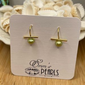NWT Freshwater pearl pierced earrings line pistachio green sterling gold